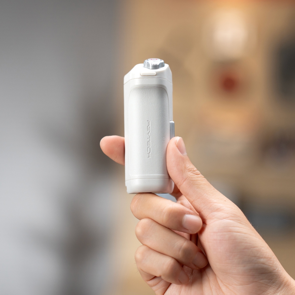 PGYTECH MagCam smartphone grip