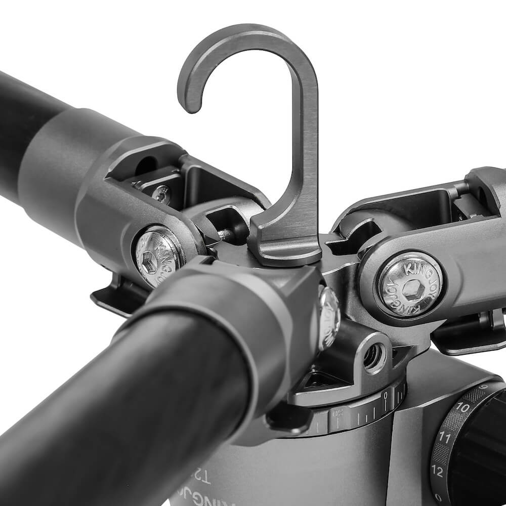 C82_03 Trípode de carbono Mountain Series C82