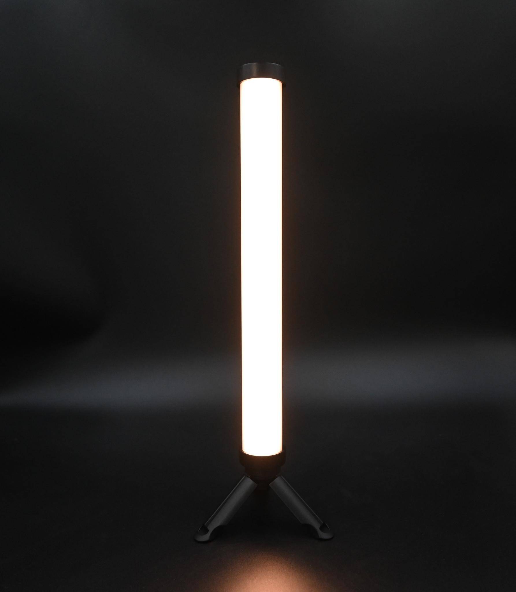 Barra de luz LED com controlo por aplicação ColorGlow TC 210 Barra de luz LED com controlo por aplicação ColorGlow TC 210