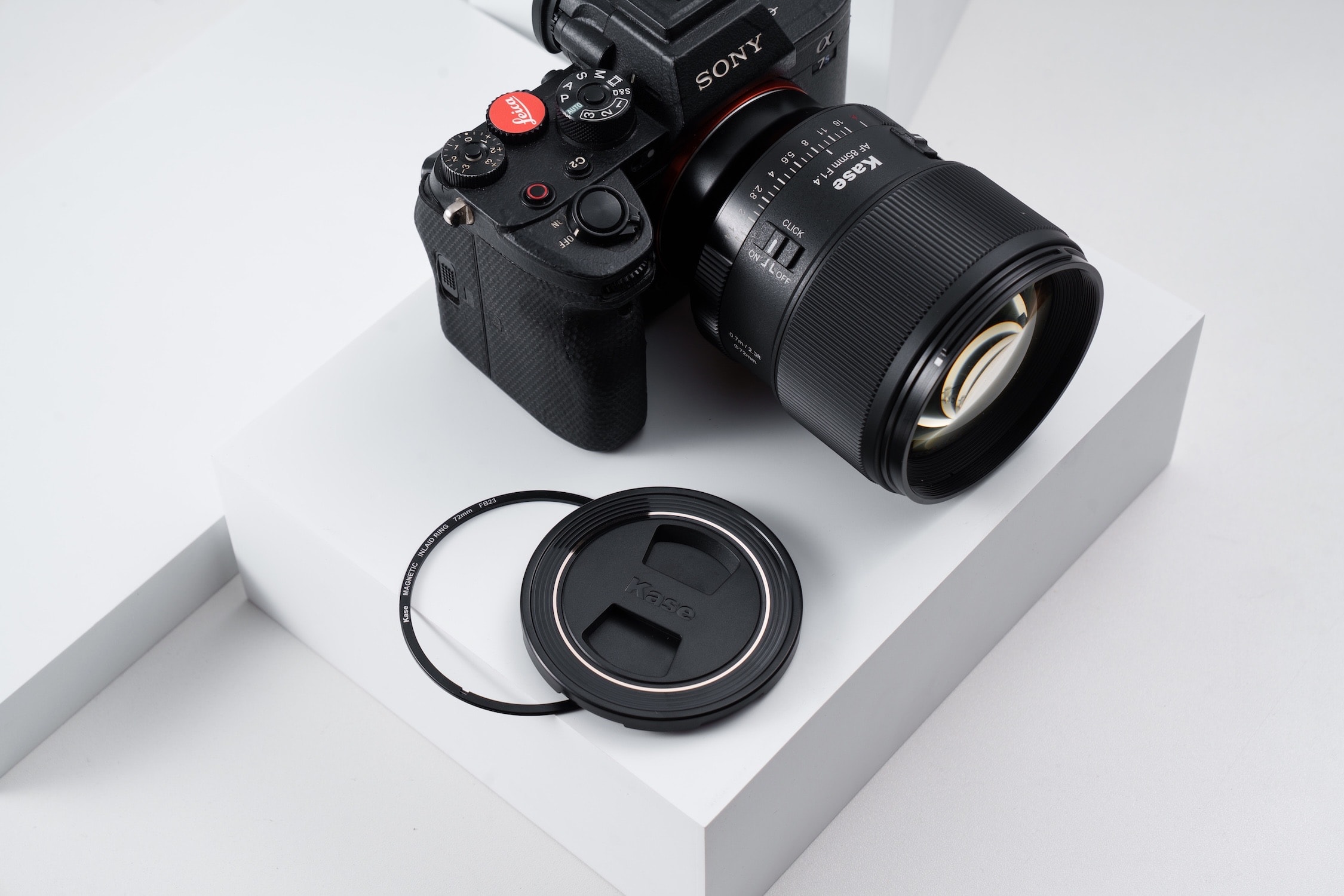 KW Revolution Magnetic Lens Cap Set incl. Inlaid Adapter Ring