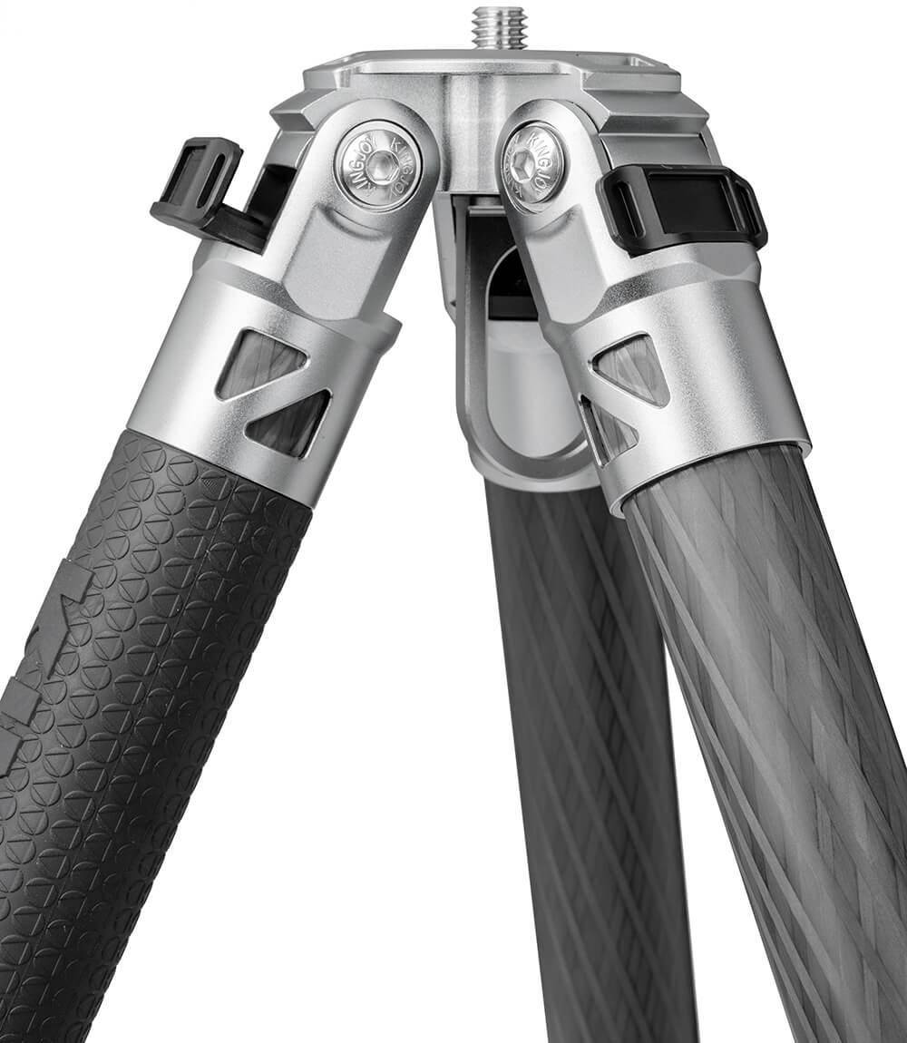 C83_04 Mountain Series Carbon Tripod C83 without tripod head without centre column
