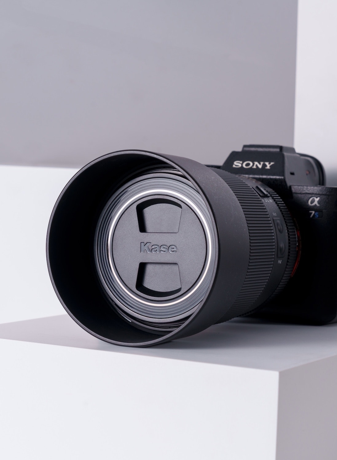 KW Revolution Magnetic Lens Cap Set incl. Inlaid Adapter Ring