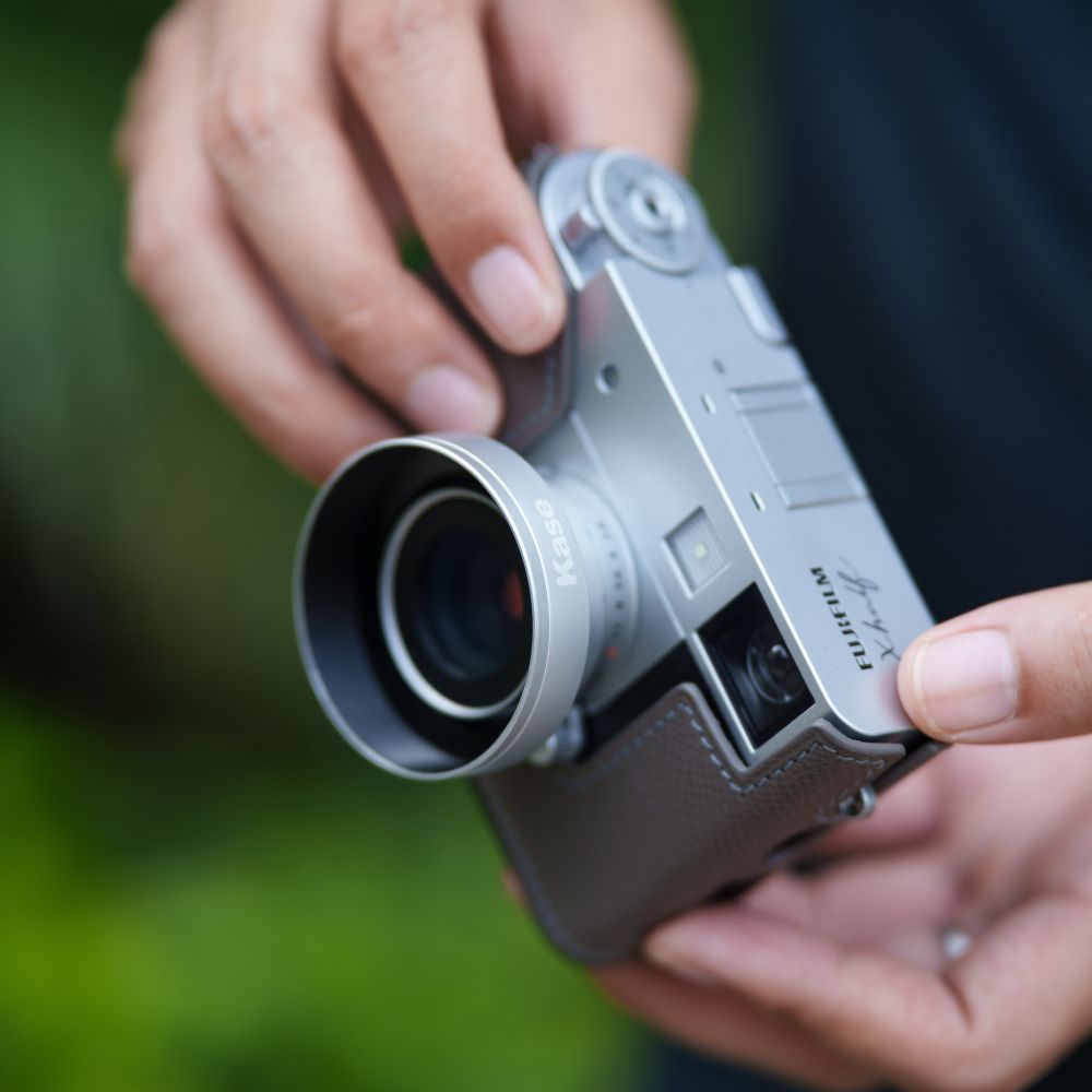 Paraluce magnetico (argento) per la fotocamera Fujifilm X Half Paraluce magnetico (argento) per la fotocamera Fujifilm X Half