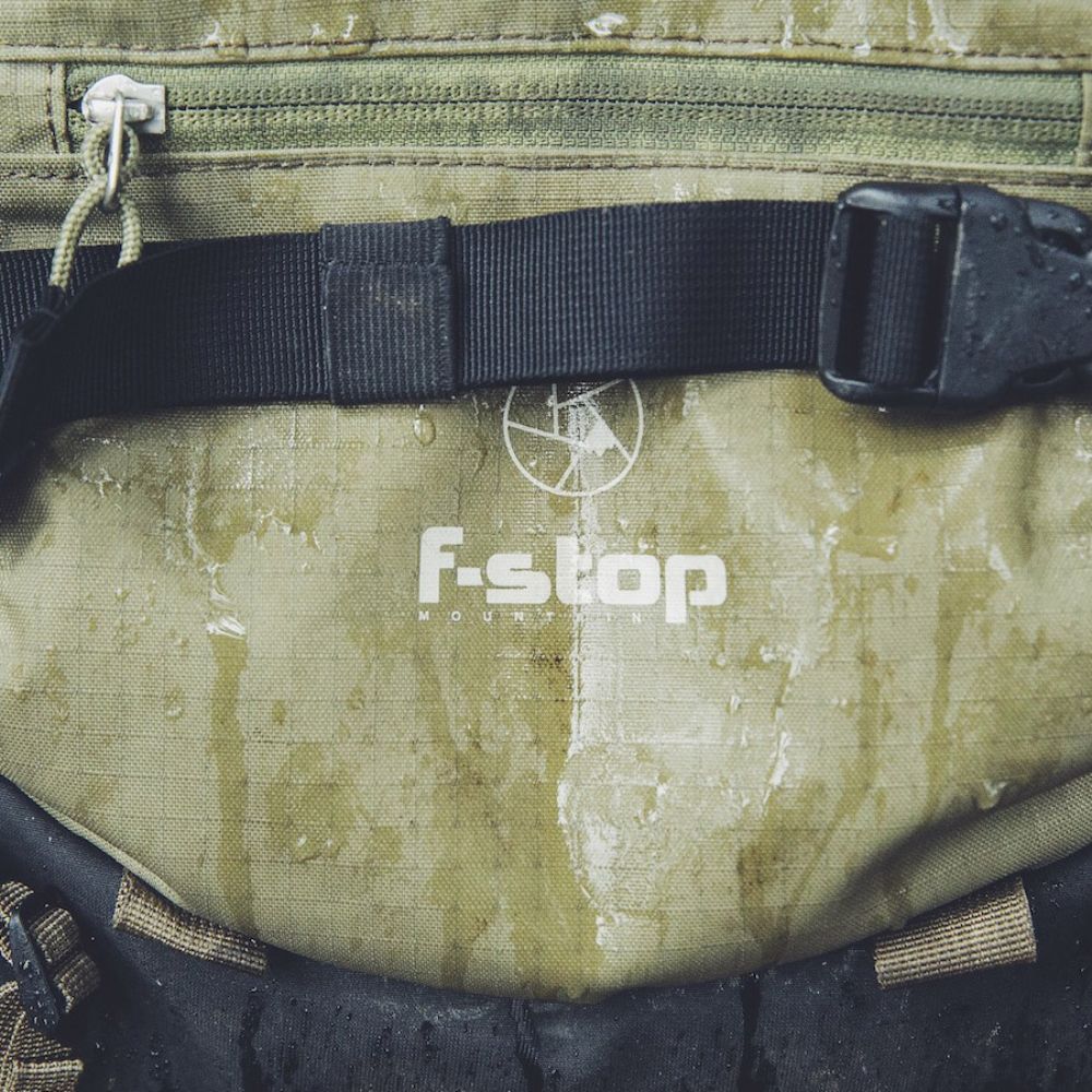 Mochila fotográfica F-stop Sukha antracita (negra)