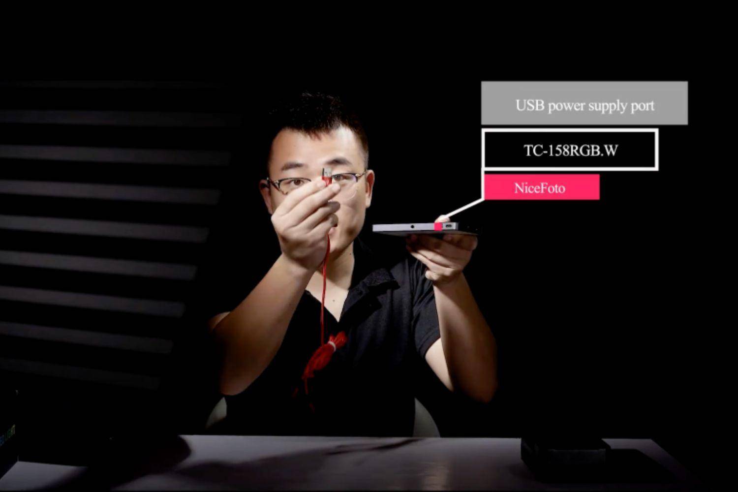 LED video light with integrated power bank ColorGlow TC 158 LED video light with integrated power bank ColorGlow TC 158