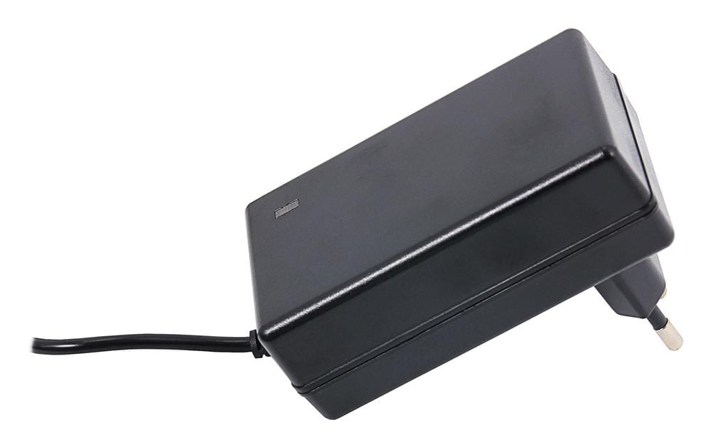 Caricabatterie PATONA Slim per Makita 7,2 V 9,6 V 12 V 14,4 V 18 V NI‑CD NI‑Mh Li‑Ion DC9711 Caricabatterie PATONA Slim per Makita 7,2 V 9,6 V 12 V 14,4 V 18 V NI‑CD NI‑Mh Li‑Ion DC9711