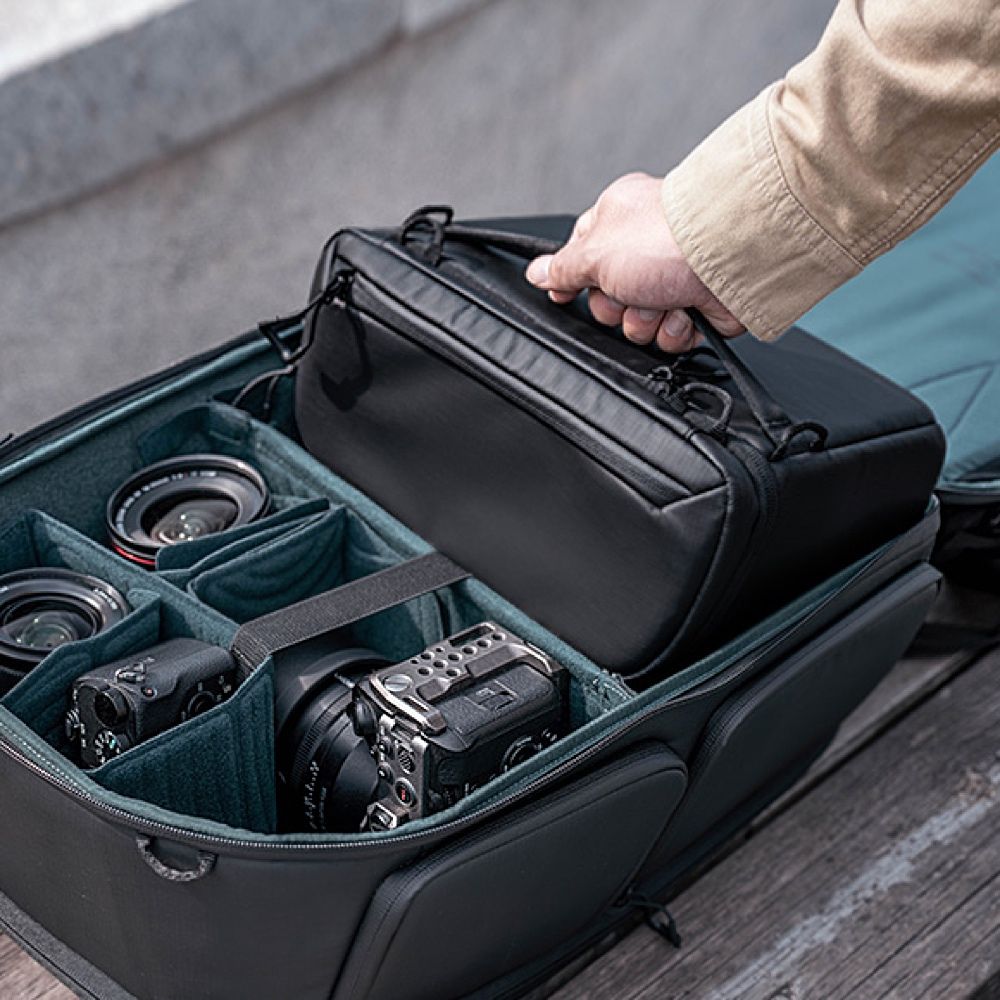 PGYTECH OneMo 2 backpack 25 litres Space Black PGYTECH OneMo 2 backpack 25 litres Space Black