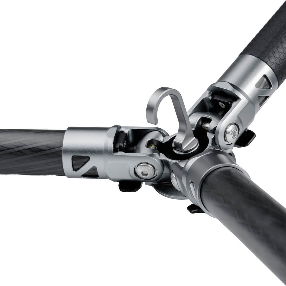 Mountain Series Trépied en carbone C83S sans tête de trépied avec colonne centrale Mountain Series Trépied en carbone C83S sans tête de trépied avec colonne centrale